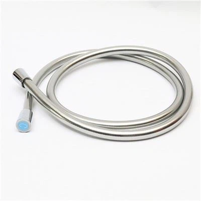 Kakvo je tipično pakovanje srebrnog PVC crijeva za tuširanje?